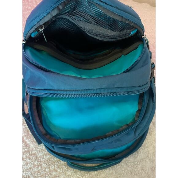 The North Face Surge Backpack Blue 30L FlexVent Laptop Hiking Travel Bag - Picture 6 of 10